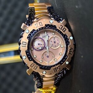 Invicta Gladiator 41115 – 43mm Purple & Rose Gold Quartz, Mother of Pearl Dial